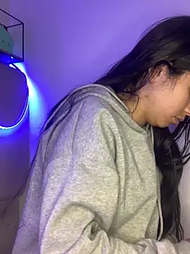 Rosita forever  online show from 02.21.25