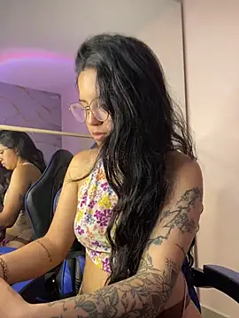 Rosita forever  online show from 11.24.25