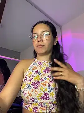 Snapshot of Rosita_forever_ chatting on 05.14.26 Rosita forever online show from 05.14.26