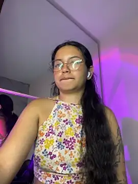 Snapshot of Rosita_forever_ chatting on 05.15.26 Rosita forever online show from 05.15.26