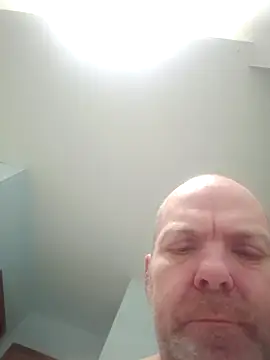 hoodratoui online show from 12.05.25