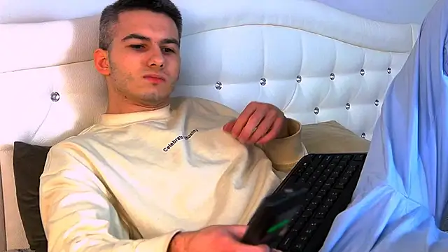 Devin Jay online show from 02.14.25