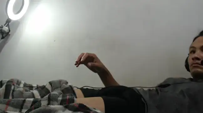 Snapshot of gatoalex89 chatting on 01.13.25 gatoalex89 online show from 01.13.25