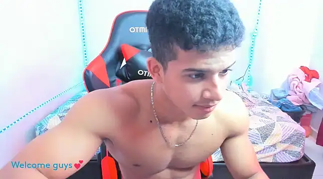 Snapshot of oliver_thompsson7 chatting on 01.05.25 oliver thompsson7 online show from 01.05.25