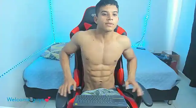 Snapshot of oliver_thompsson7 chatting on 01.27.25 oliver thompsson7 online show from 01.27.25