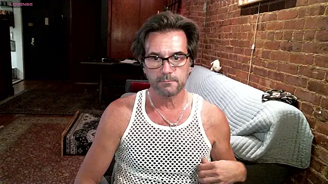 Johnny Bottoms online show from 11.21.25