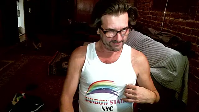 Johnny Bottoms online show from 12.20.25