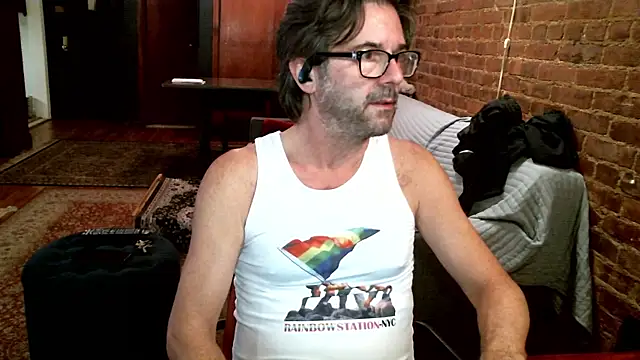 Johnny Bottoms online show from 01.10.26