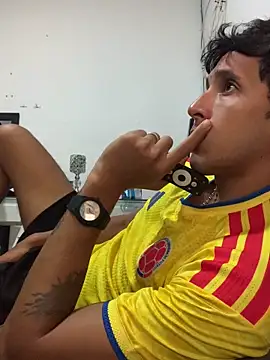 judesmith95 online show from 04.13.26