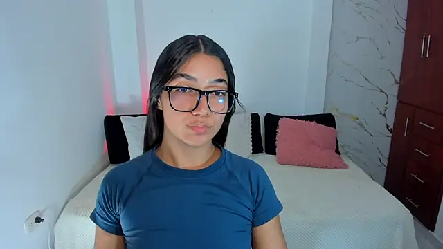 martina roldam online show from 05.14.26