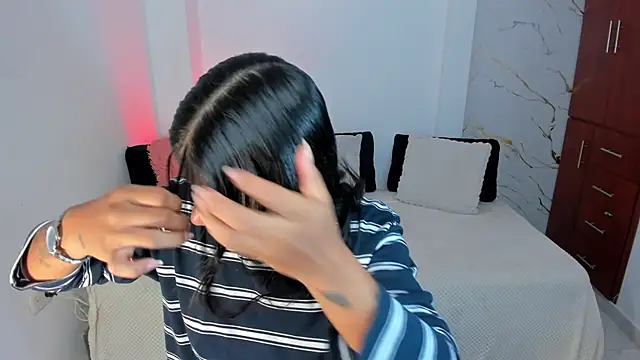 martina roldam online show from 06.05.26