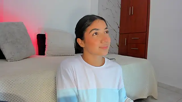 martina roldam online show from 06.17.26