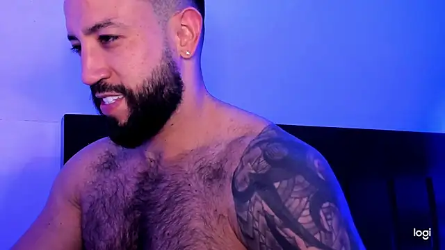 Snapshot of BradLeon_ chatting on 03.22.25 BradLeon  online show from 03.22.25