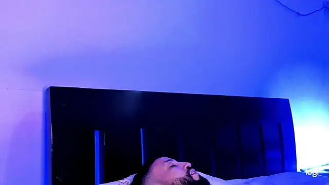 Snapshot of BradLeon_ chatting on 03.22.25 BradLeon  online show from 03.22.25