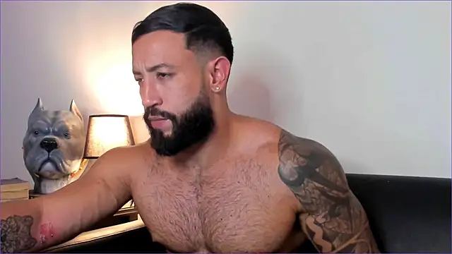 Snapshot of BradLeon_ chatting on 09.18.25 BradLeon  online show from 09.18.25