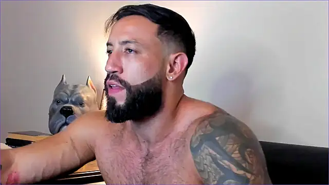 Snapshot of BradLeon_ chatting on 09.24.25 BradLeon  online show from 09.24.25