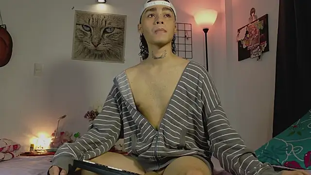 Snapshot of seven7xis chatting on 03.16.26 seven7xis online show from 03.16.26