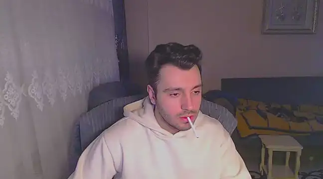 handsomeee04 online show from 02.06.25