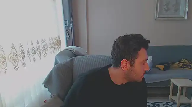 handsomeee04 online show from 02.19.25