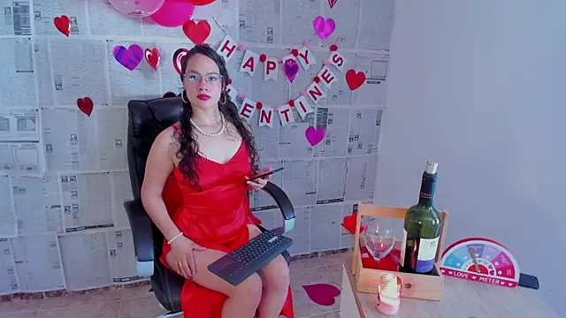 emmaTorres1 online show from 02.14.25