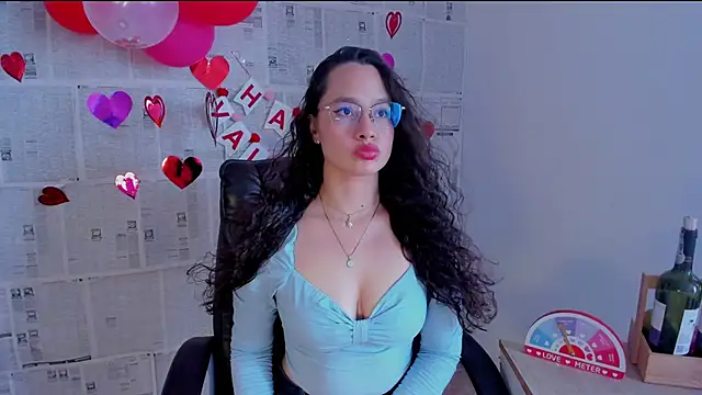 emmaTorres1 online show from 02.16.25