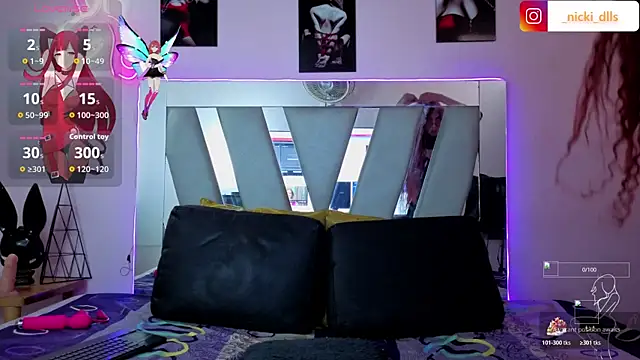 Snapshot of supradoll chatting on 11.25.25 supradoll online show from 11.25.25