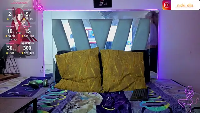 Snapshot of supradoll chatting on 12.03.25 supradoll online show from 12.03.25