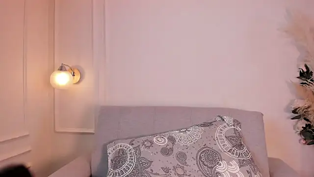 Snapshot of Abril_jones10 chatting on 01.13.25 Abril jones10 online show from 01.13.25