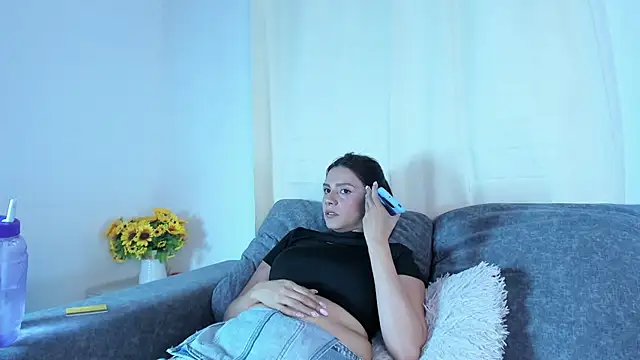 Snapshot of Abril_jones10 chatting on 01.31.25 Abril jones10 online show from 01.31.25