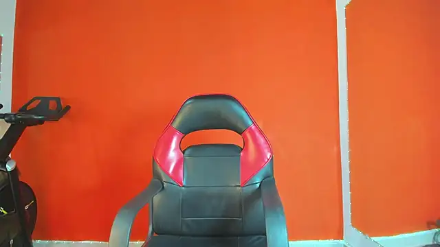 Snapshot of Abril_jones10 chatting on 02.16.25 Abril jones10 online show from 02.16.25