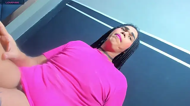 Snapshot of fox_naughty_violet chatting on 09.11.25 fox naughty violet online show from 09.11.25