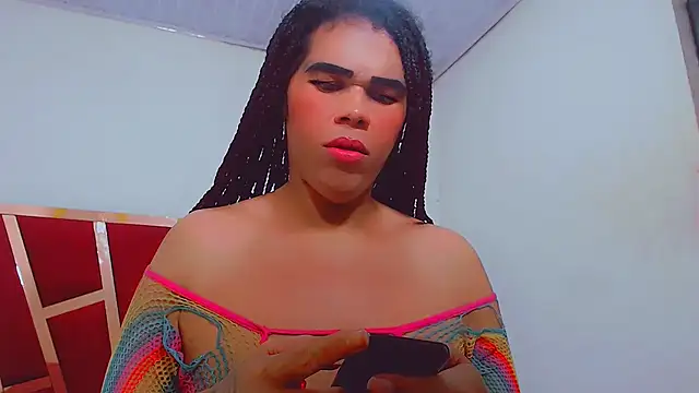 Snapshot of fox_naughty_violet chatting on 10.02.25 fox naughty violet online show from 10.02.25