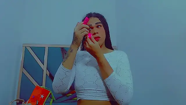 Snapshot of fox_naughty_violet chatting on 11.12.25 fox naughty violet online show from 11.12.25