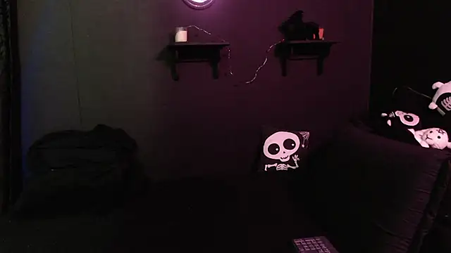 Snapshot of rousstattoo chatting on 01.15.26 rousstattoo online show from 01.15.26