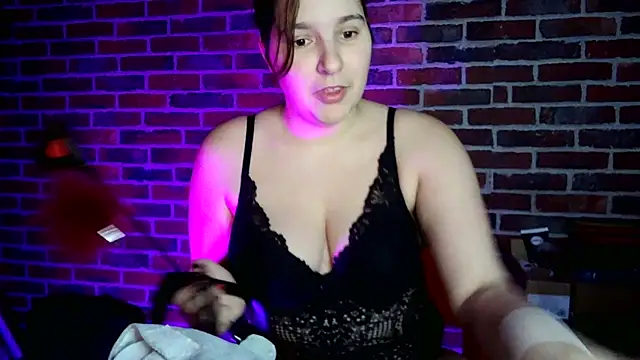 Heleneecesmecs2 online show from 01.01.25