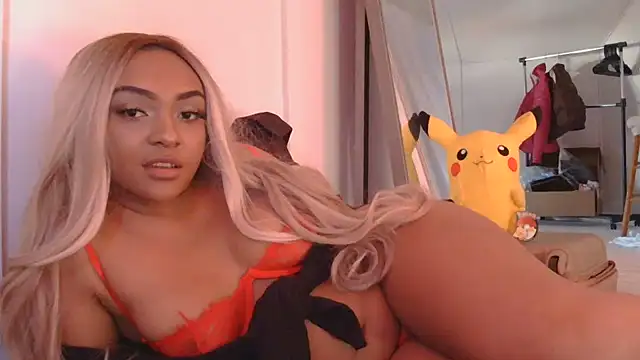 Snapshot of jaslenelovely chatting on 12.30.24 jaslenelovely online show from 12.30.24