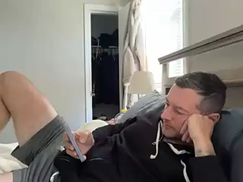 Snapshot of moon-boy chatting on 09.11.25 moon-boy online show from 09.11.25