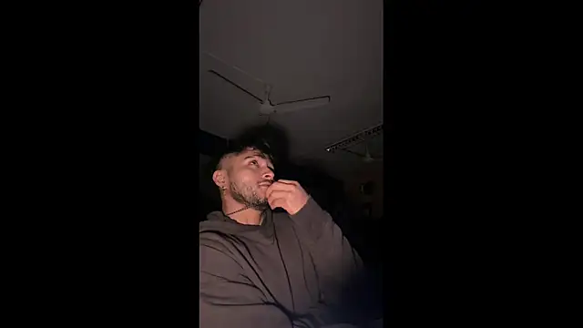 Snapshot of Beboteejoel chatting on 09.24.25 Beboteejoel online show from 09.24.25