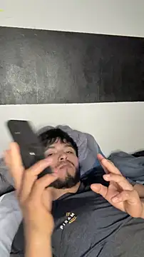 Snapshot of Beboteejoel chatting on 11.22.25 Beboteejoel online show from 11.22.25