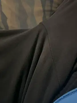 Snapshot of Dvddd chatting on 11.04.25 Dvddd online show from 11.04.25