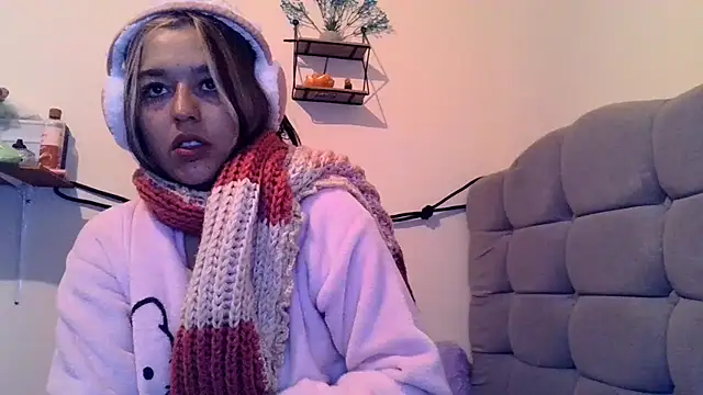 Snapshot of BlueStoneX chatting on 01.09.26 BlueStoneX online show from 01.09.26