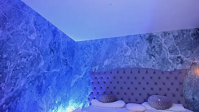 LucyLovelyy online show from 03.08.25