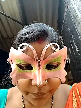 Snapshot of sweet_suman chatting on 11.17.25 sweet suman online show from 11.17.25