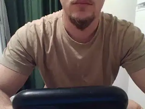 Snapshot of couplehot992 chatting on 01.03.25 couplehot992 online show from 01.03.25