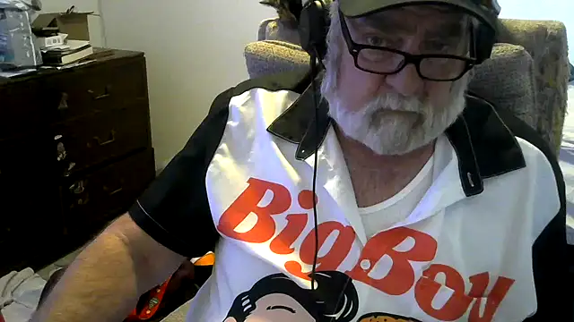 viejo oso online show from 12.21.25