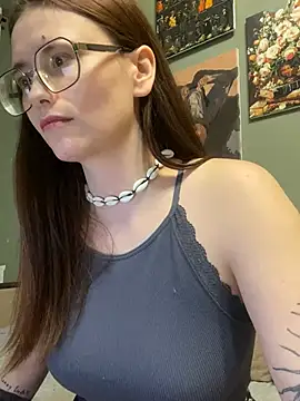 Sabrina shells online show from 03.14.25