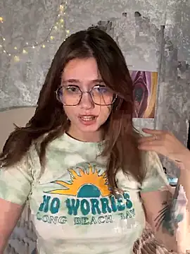 Sabrina shells online show from 09.11.25