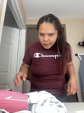 Snapshot of Dnasty408 chatting on 09.29.25 Dnasty408 online show from 09.29.25