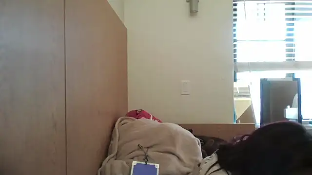 Snapshot of Dnasty408 chatting on 11.04.25 Dnasty408 online show from 11.04.25