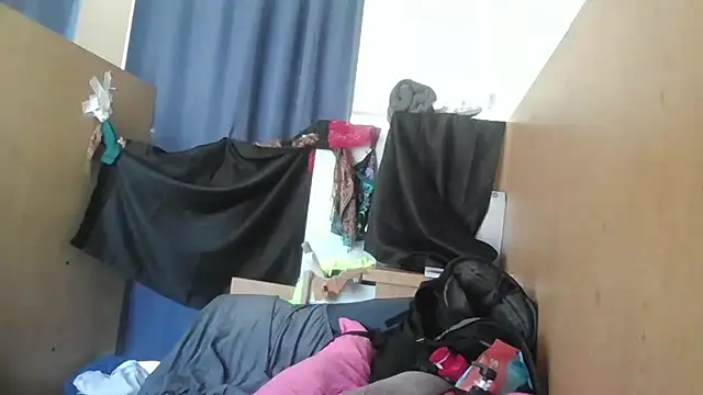 Snapshot of Dnasty408 chatting on 11.06.25 Dnasty408 online show from 11.06.25